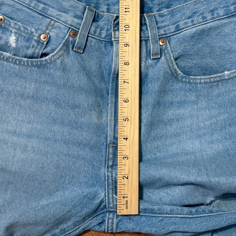 Levi's Jeans Women 26 Light Blue 501 Original Cropped Distressed Straight Leg - Picture 5 of 8